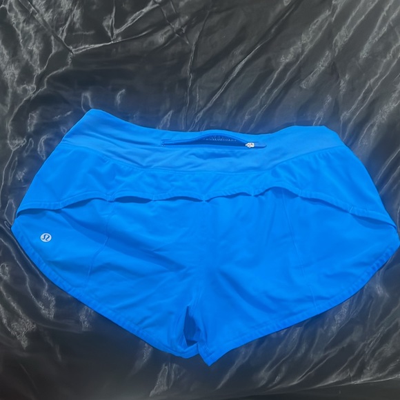 Lululemon speed up low rise 2.5 size 6 shorts - Picture 5 of 6